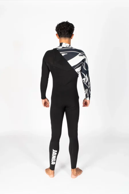 Neopreno fabricado por janga wetsuits para la marca canaria fish cosmic vista de espalda 2