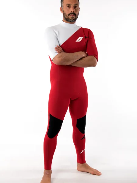 Neopreno Janga wetsuits Indigent manga corta rojo y blanco vista frontal